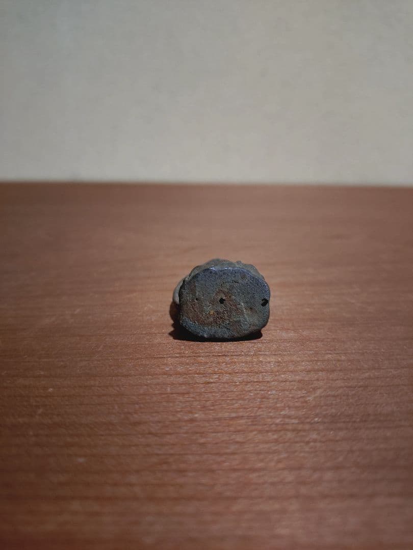 銅造 聖観音菩薩 坐像 懐中仏 兜仏 豆仏 旅仏