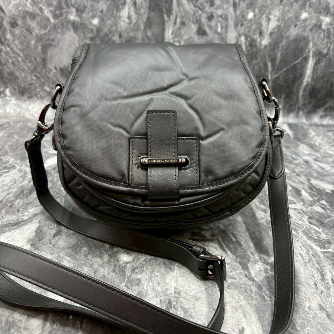 希望額✨ハンティングワールド　ショルダーバッグ　バチューサー