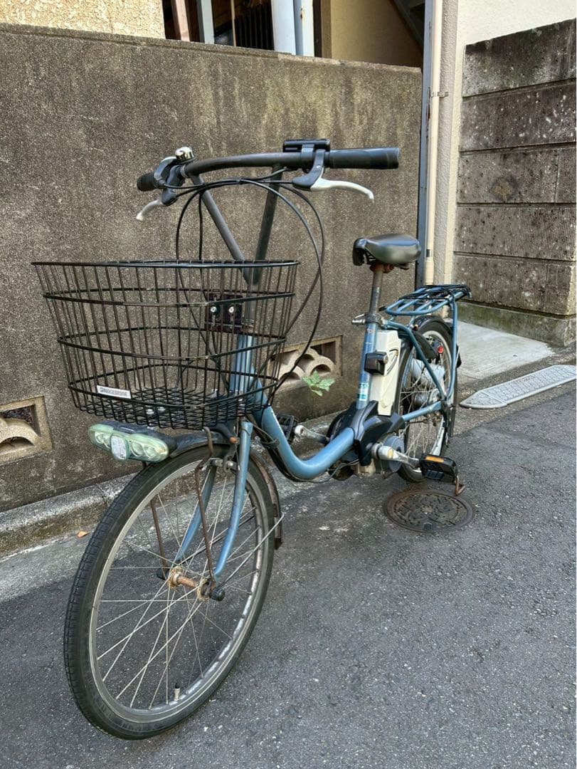 電動アシスト自転車 ジャンク　バッテリーとバッテリーの充電器セット