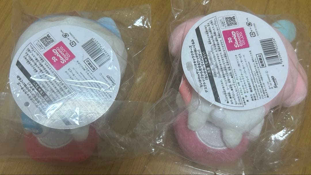 ちいかわ サンリオコラボ デスクトップから見守る ひっかけぬいぐるみ セット