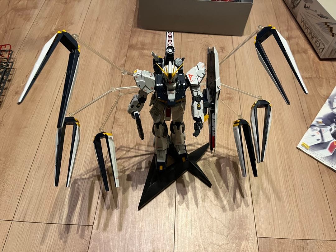 MG 1/100 サザビーとニューガンダムVer.ka 完成品　セット
