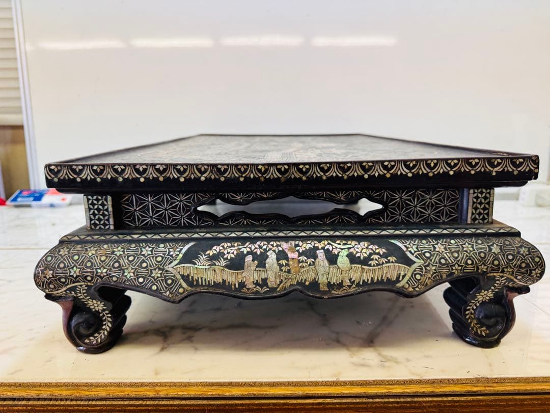 総螺鈿 細工 楼閣人物 長方平卓 61cm花台 飾台 香炉台 木製 猫足 漆芸