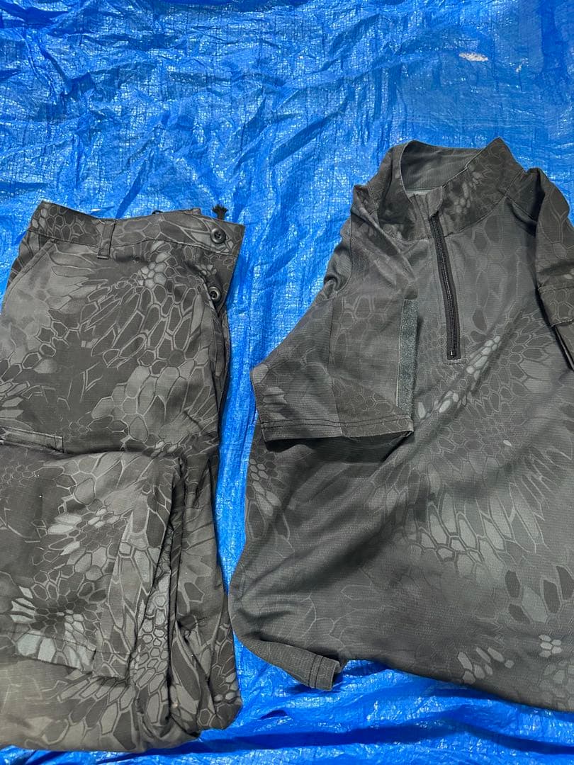 タイフォン迷彩服上下セット