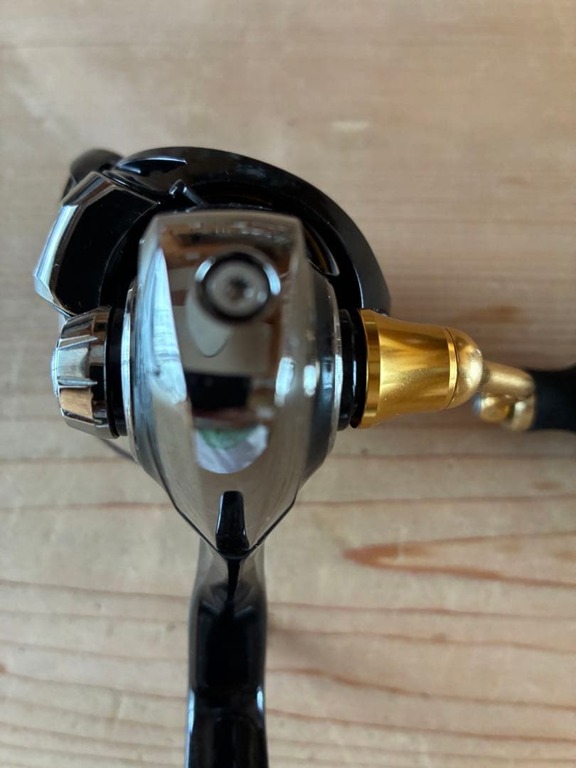 ダイワ レガリス LT2500S-XH RCSノブ付き