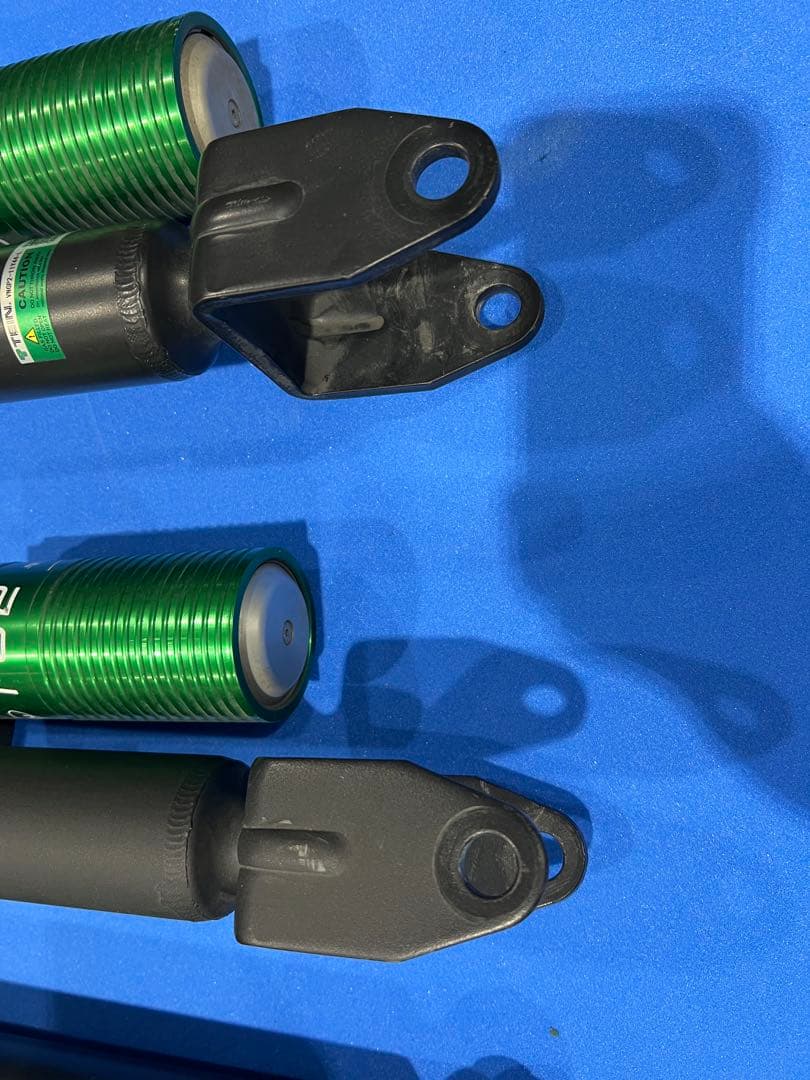 テスラ モデルＹ TEIN FS2 美品中古