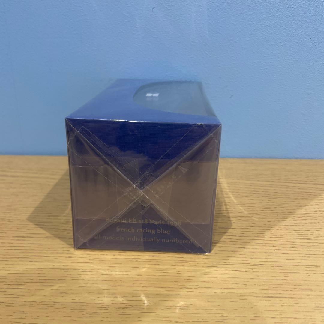 BUGATTI 青 ミニカー