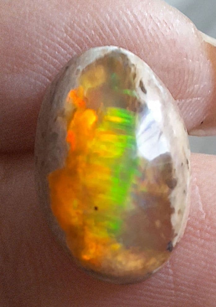 全面遊色効果カンテラオパール