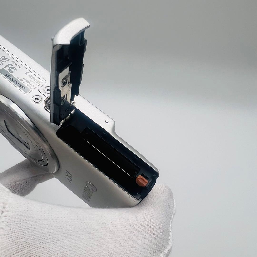 Canon コンデジ　IXY 90F 本体　バッテリー　充電器　ジャンク