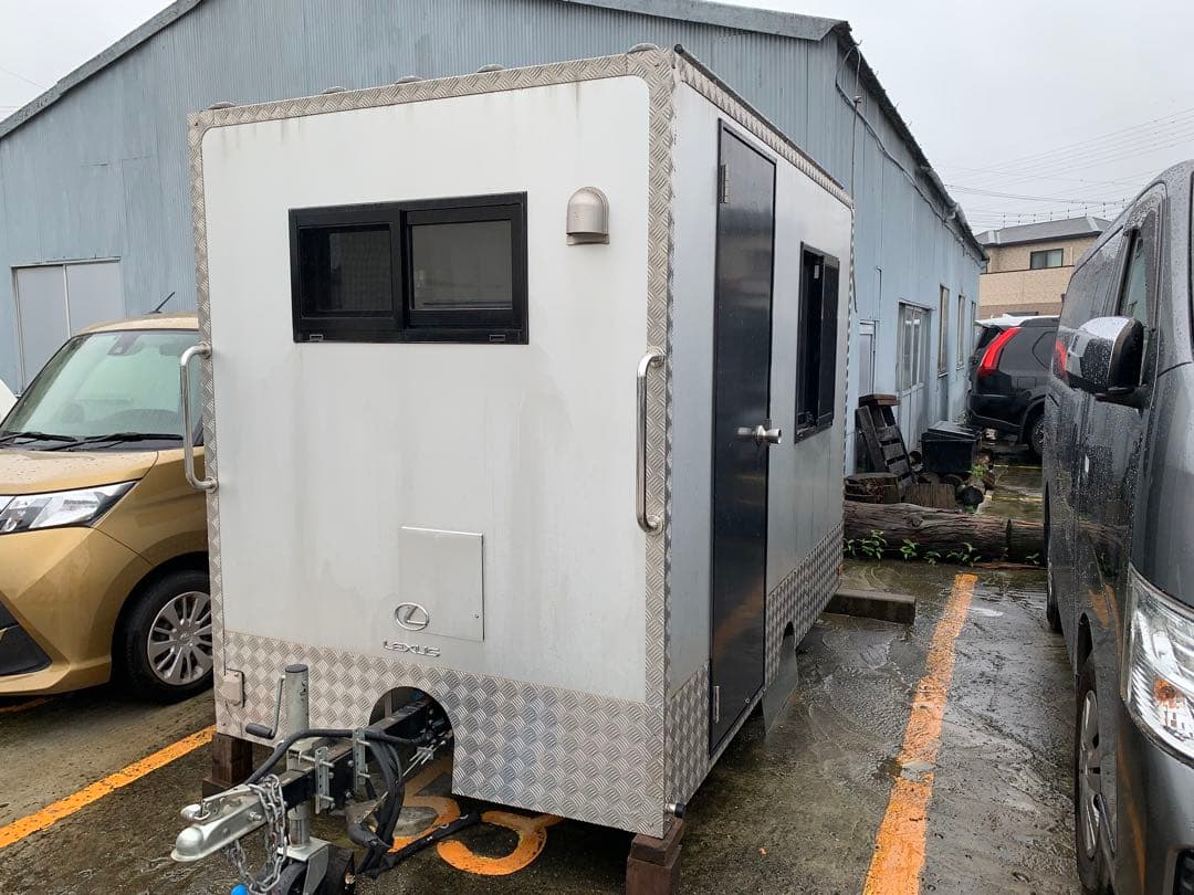 キャンピングシェル　事務所　秘密基地　子供の 勉強部屋などに