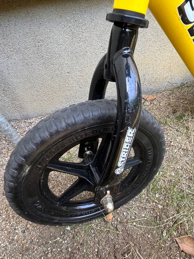 STRIDER スポーツモデル　イエロー 12インチ
