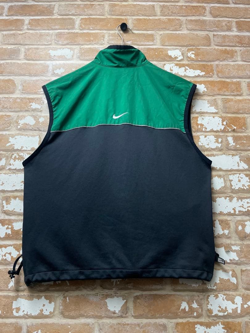 90s NIKE ナイキ　ナイロンベスト　ベスト　刺繍　スウォッシュ　緑　y2k