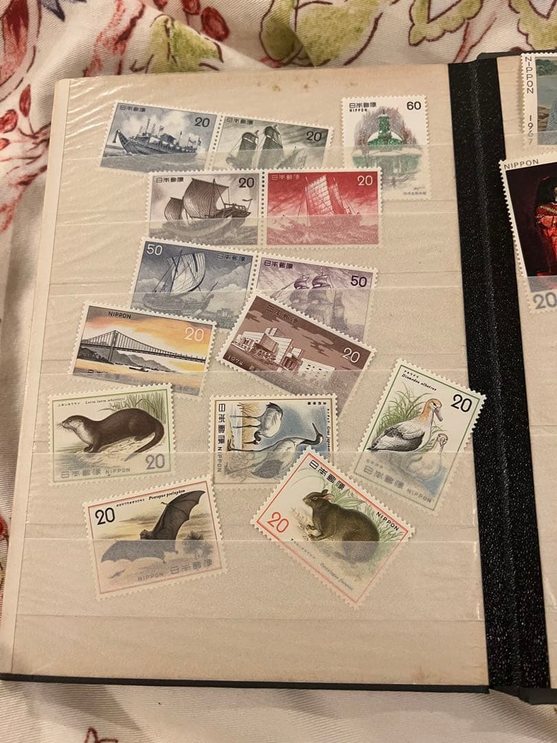 日本 と中国使用済切手収集帳
