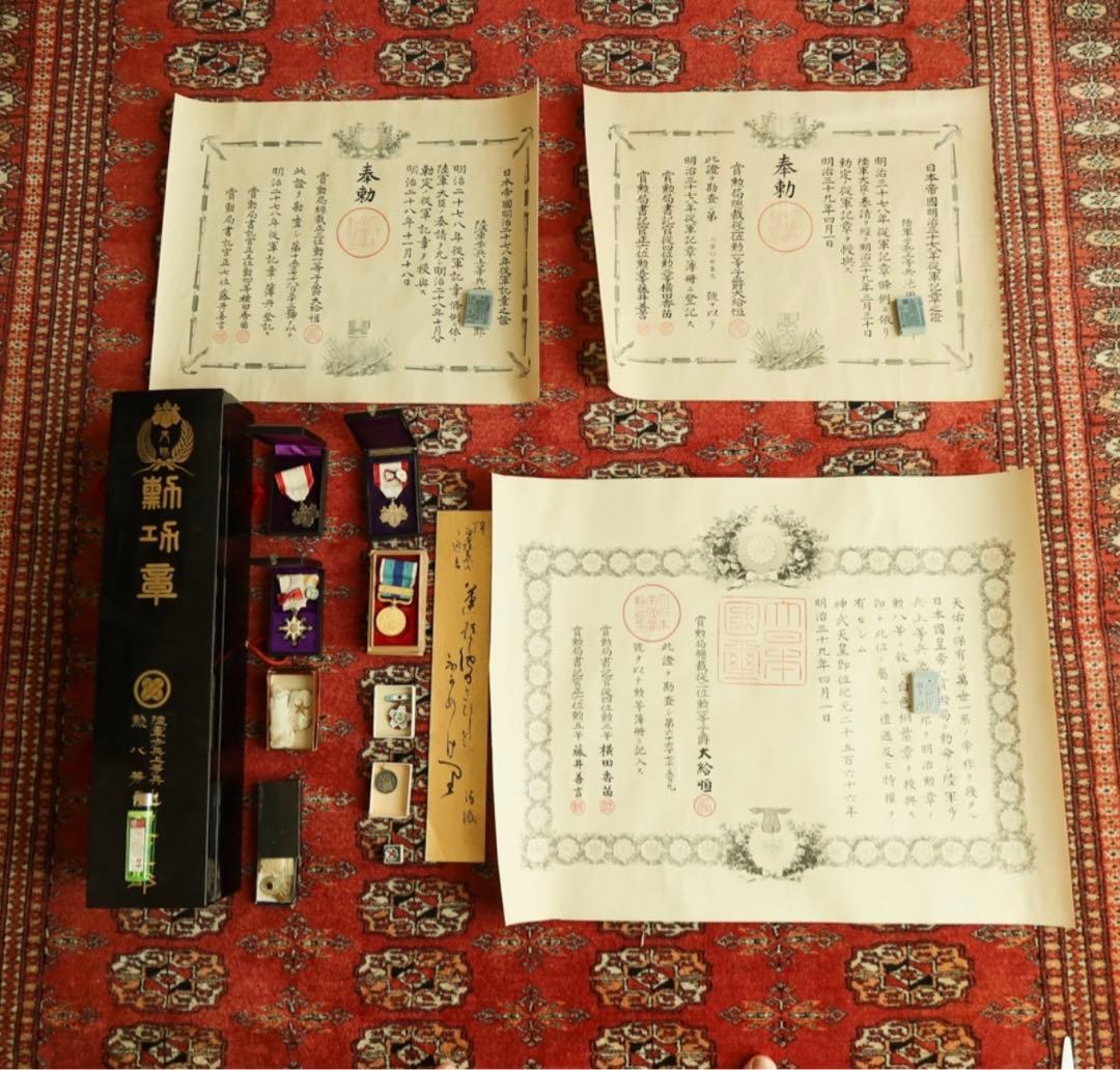 勲功章　旧日本軍　勲八等　賞状 勲章 まとめて　従軍記章 検) メダル 戦前