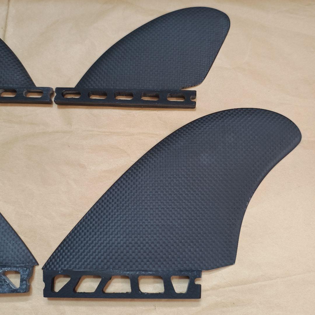 カーボン　クワッドフィン　フューチャーフィン対応　ツインフィン　リアフィン