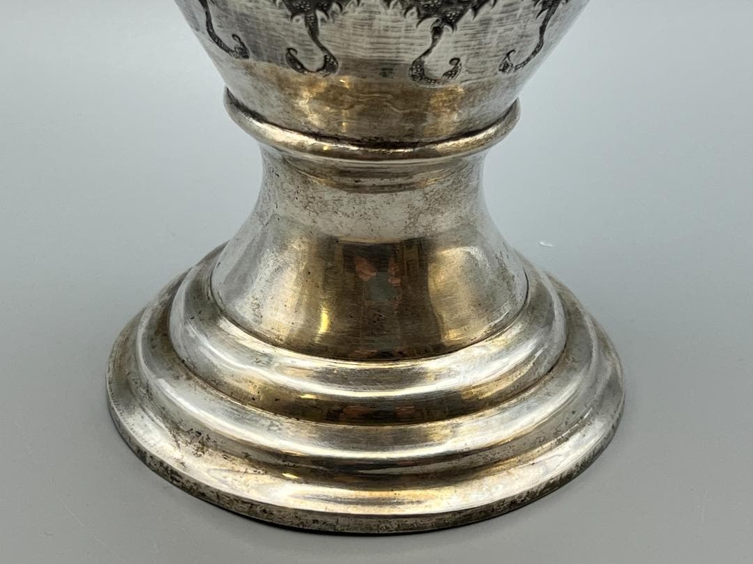 ととろ　銀製　ライオンマーク　三越　銀花瓶　花入れ　手彫　重量約820g