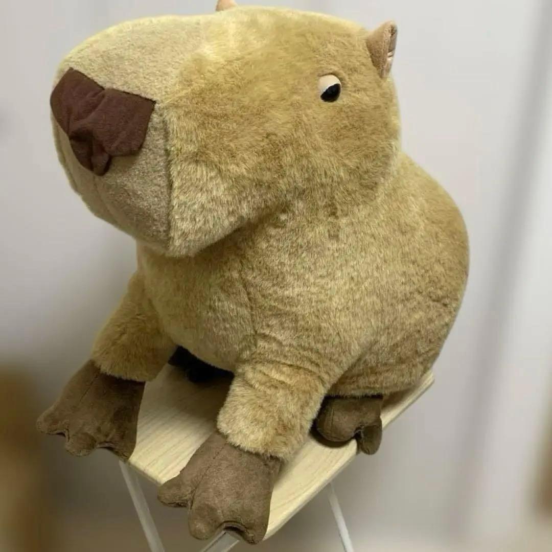 超大型　実物サイズ　カピパラ　ぬいぐるみ