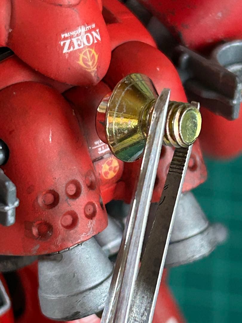 ガンプラ1/144赤いケンプファーHGモノアイLEDマグネット独立点灯ジャンク