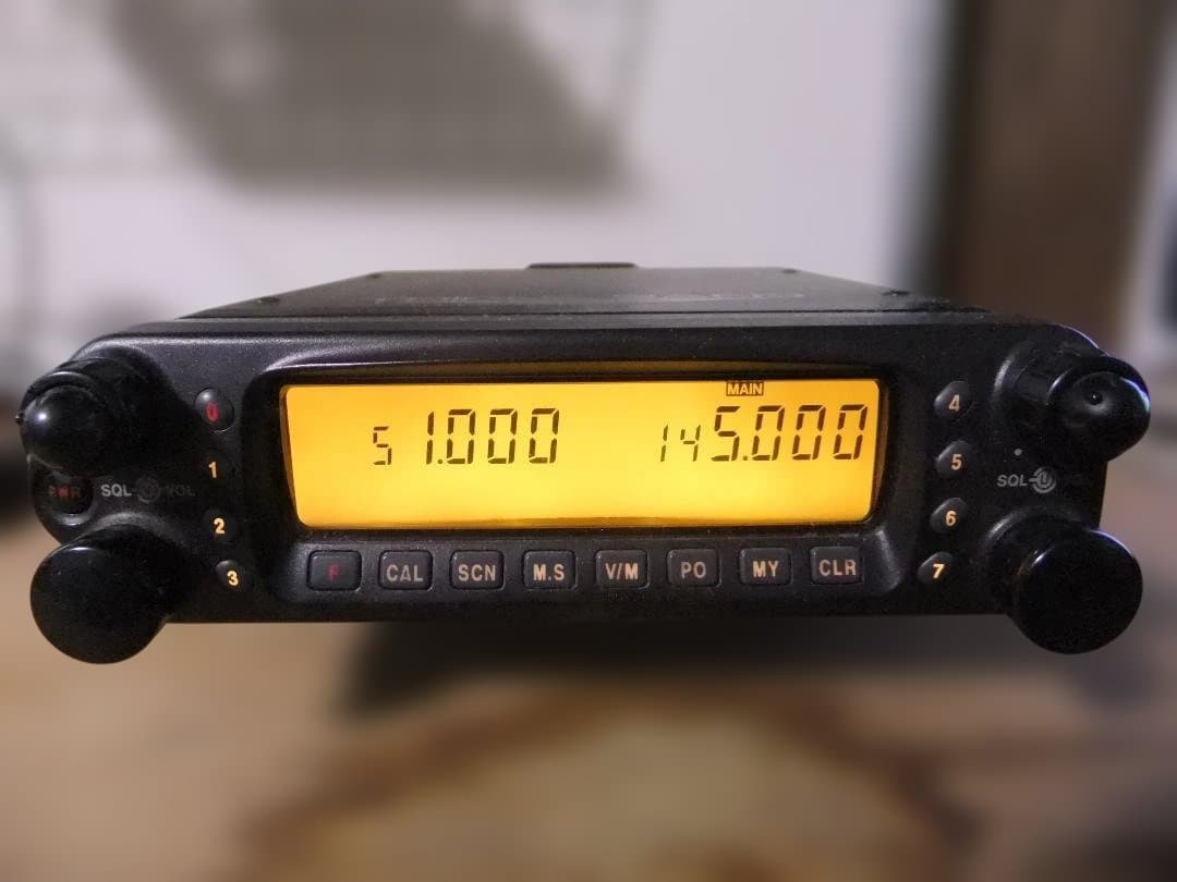 ☆スタンダード　50/144/430MHz帯モービル機　C5900B（現状渡し）