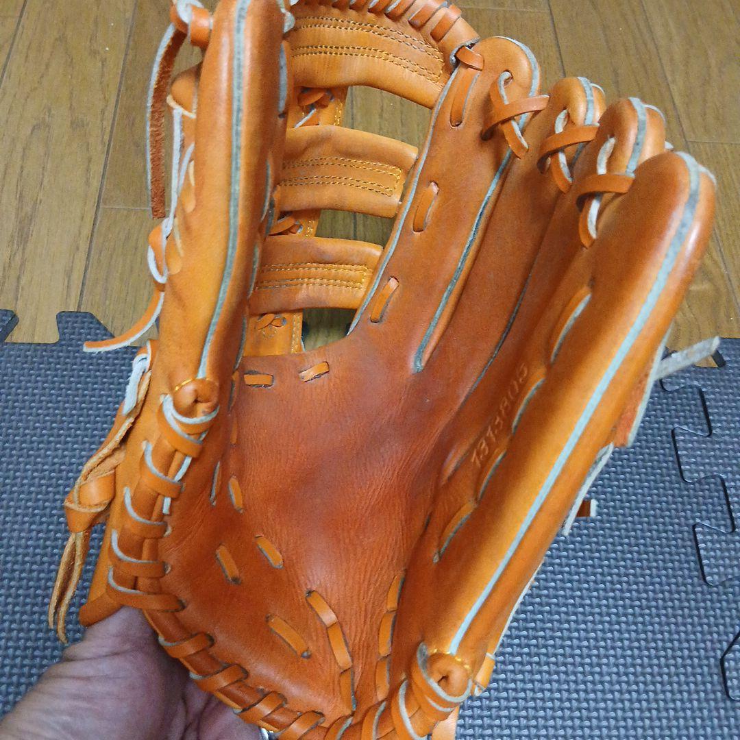 Under Armour WTP3360 軟式グローブ オレンジ外野手