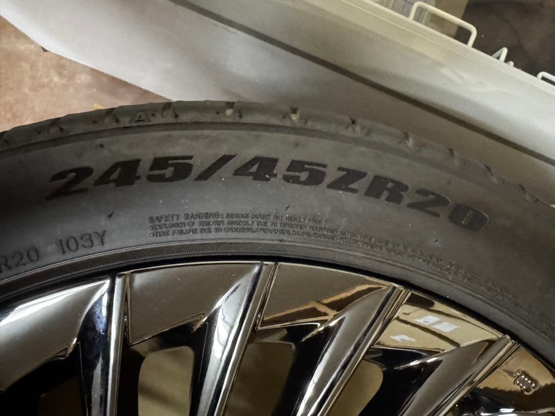 【中古品・キズあり・タイヤ無し】クラウンセダン ブラックパッケージ ホイール20