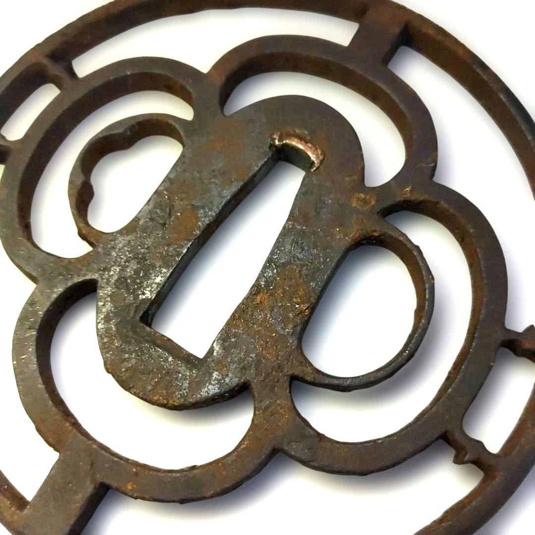 c6 四方八方透鐔　雁透　赤坂？　鉄地