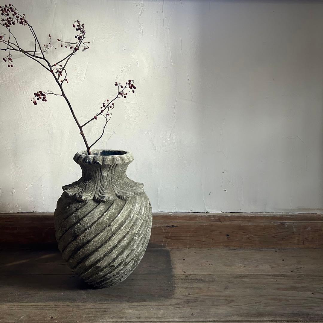 フランスアンティーク 花器 鉢植え 大型ストーンポット 螺旋模様　高さ47.5
