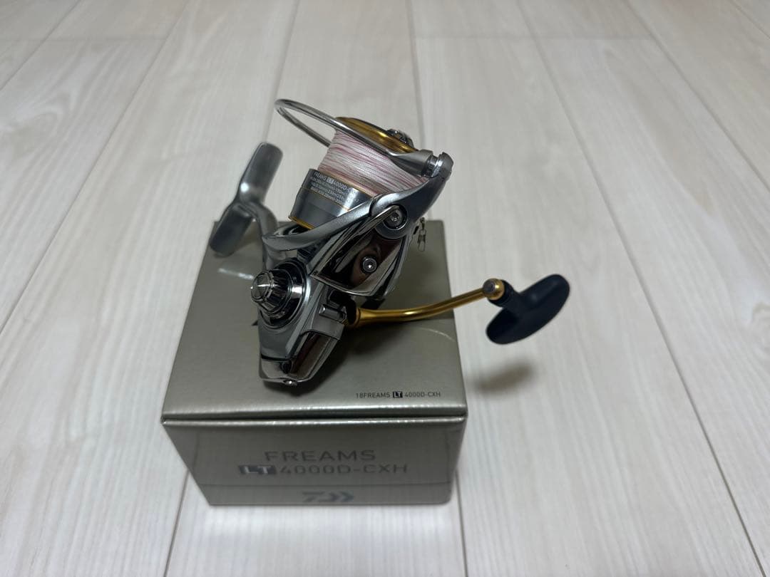 DAIWA FREAMS LT 4000D-CXH リール