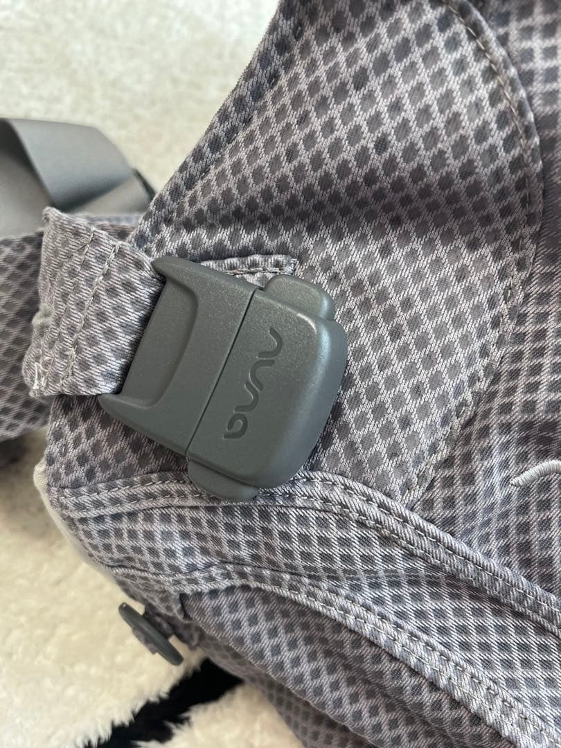 ヌナ　nuna カドルクリック　フォグ　抱っこ紐