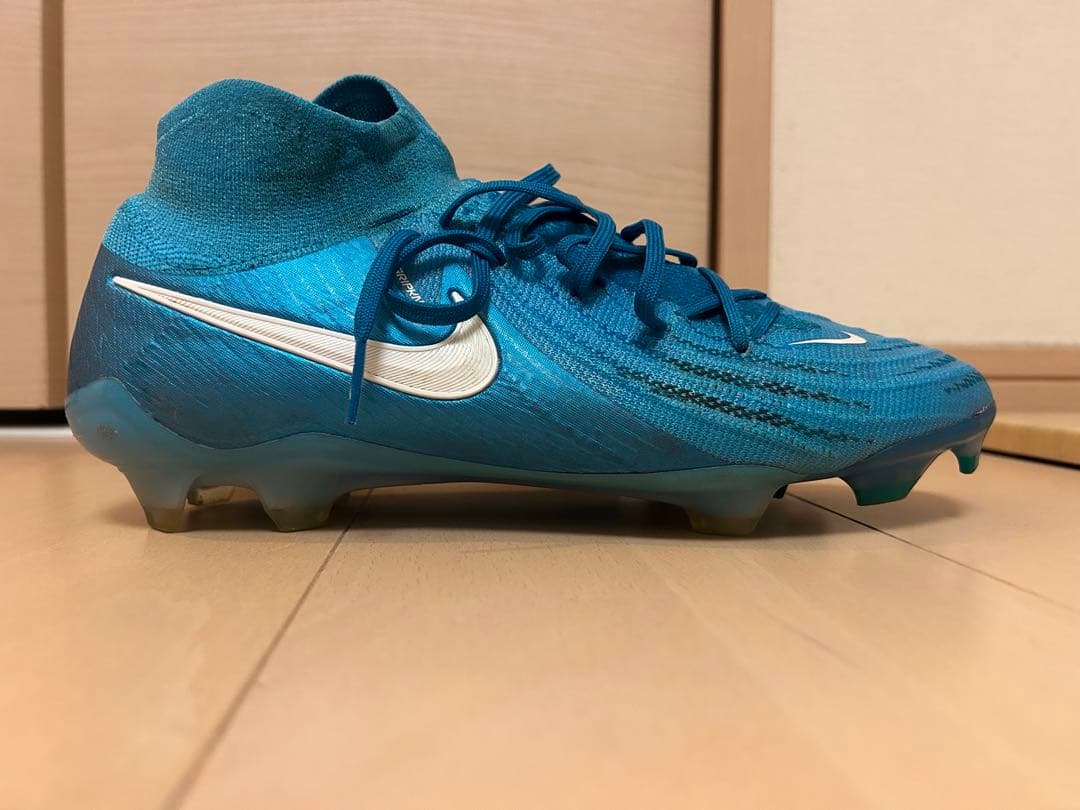 24時間限定大特価 ナイキ ファントム ルナ II エリート FG27.0cm