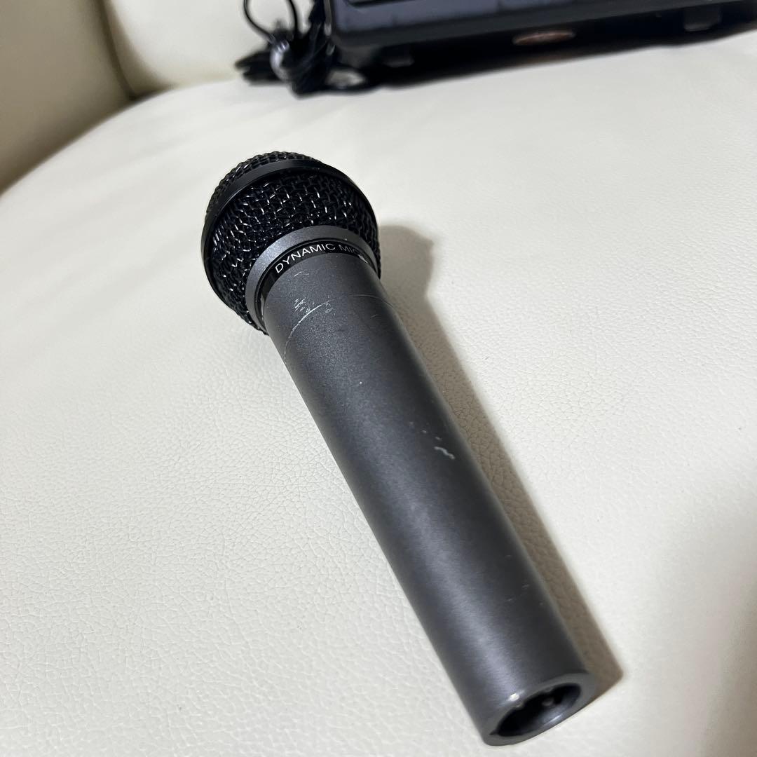 セミナーや会議で活躍。マイク付きスピーカー(2mマイクコード付けます)