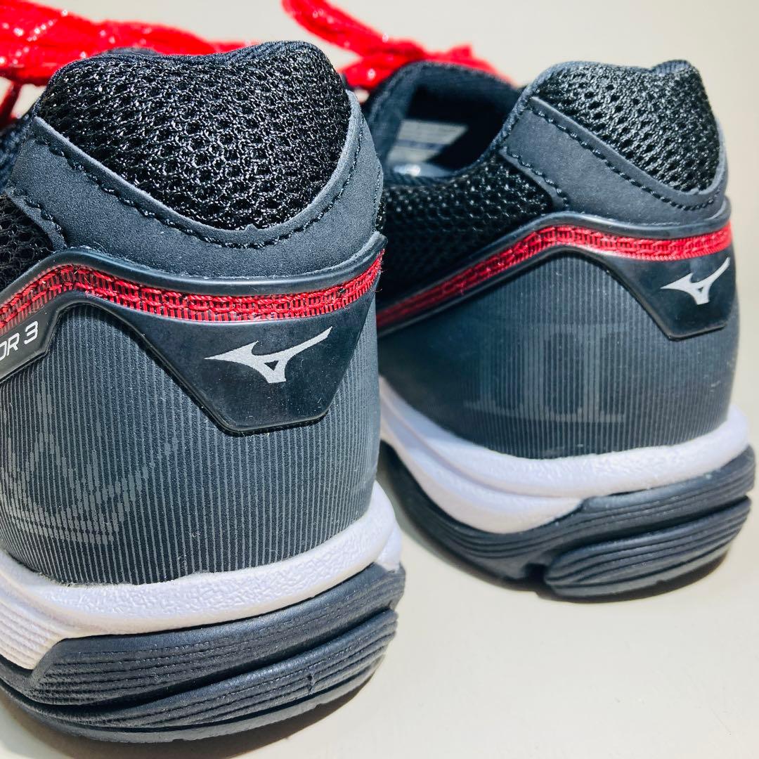 とおる 新品未使用ダMIZUNOミズノ ウェーブエンペラー3 26.0cm