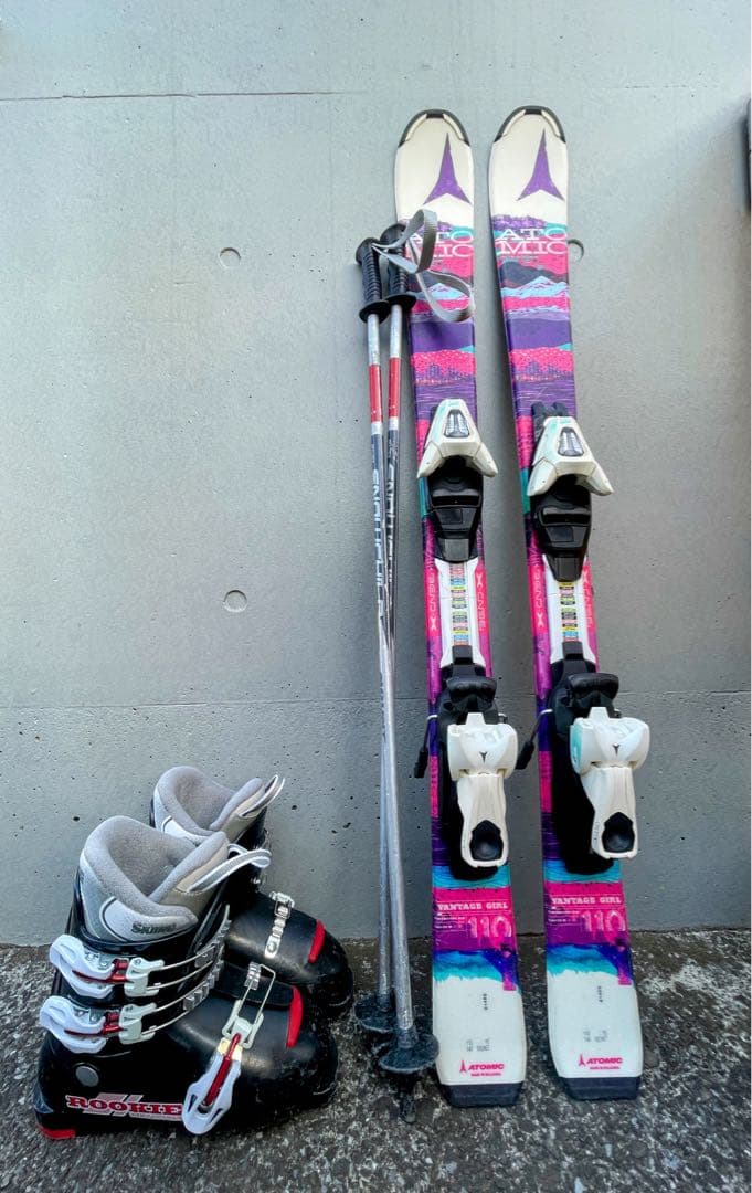 【ピカピカ】ジュニアスキー3点セット（ブーツ・スキー板・ストック）