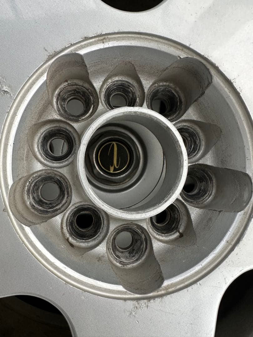 送料無料　195/65R15 冬タイヤブリヂストン　プリウスから取外