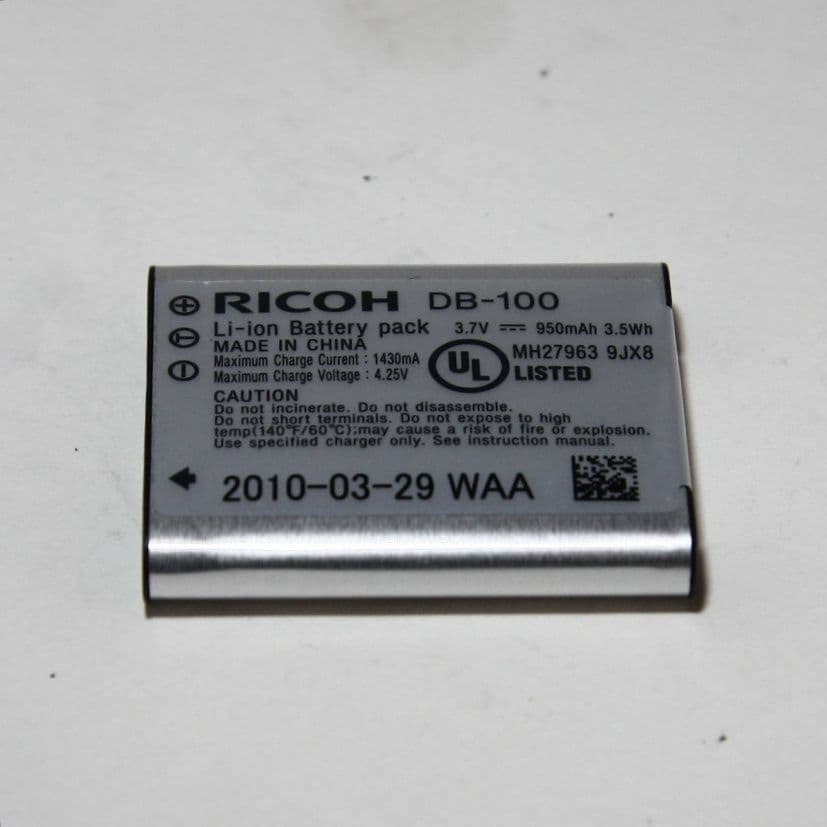 RICOH CX3 コンパクトデジタルカメラ 純正ケース付き 美品