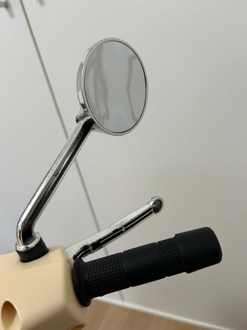 電動バイク ベスパ 子供用 乗用　補助輪付