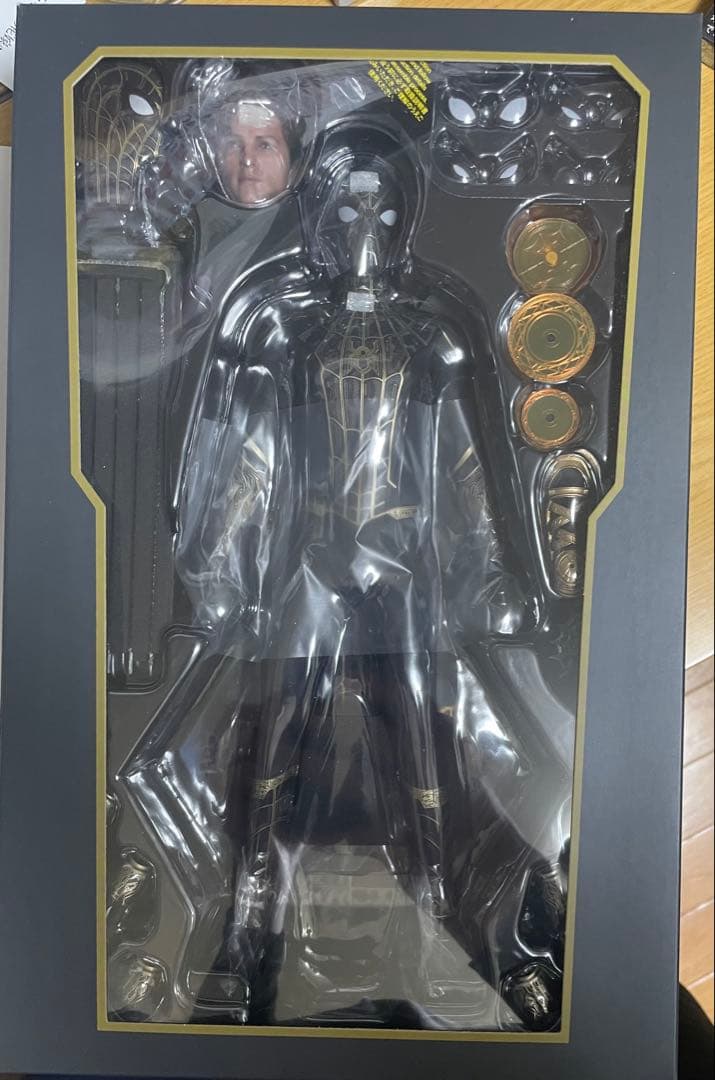 ホットトイズ スパイダーマン ブラック＆ゴールドスーツ フィギュア