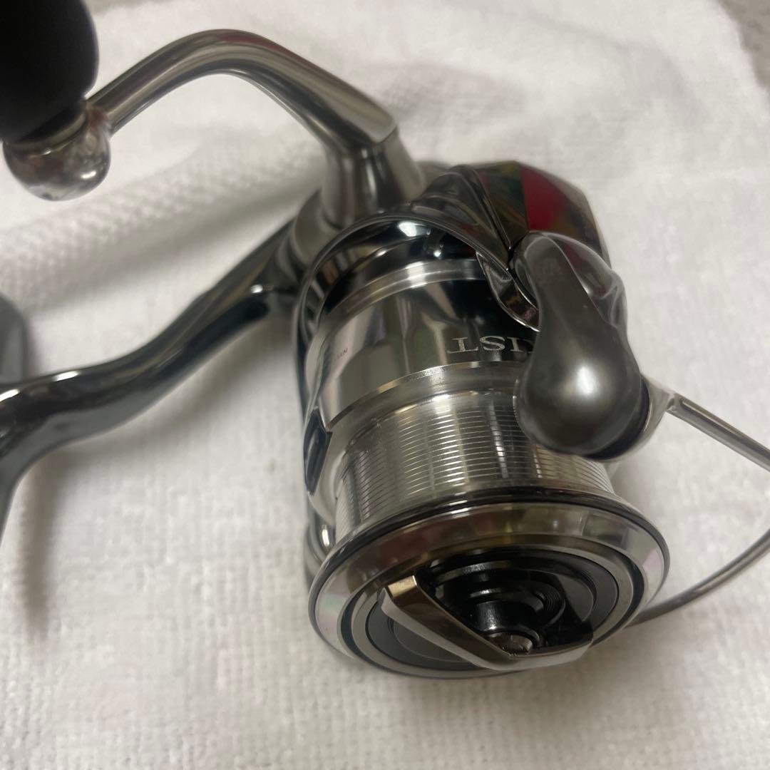 美品❗️22イグジストLT2500S-H♪ダイワ