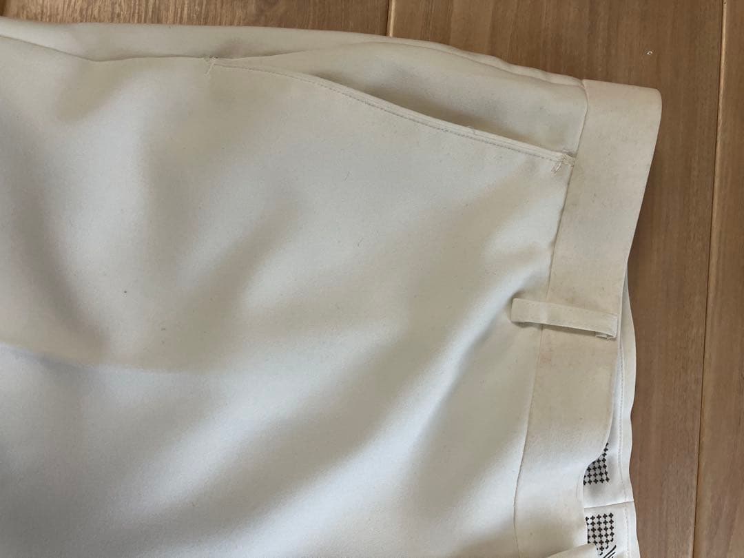 矢沢永吉風　白スーツ上下・サスペンダーベルトおまけ付き