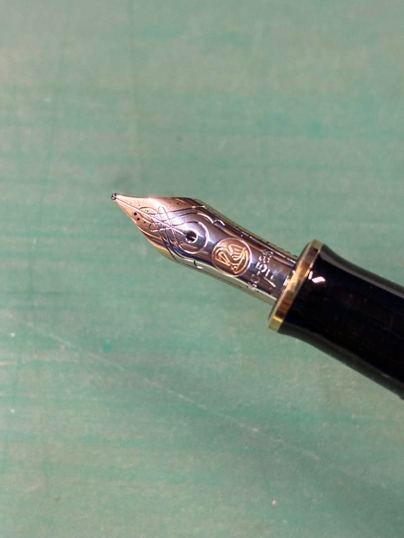 Pelikan 万年筆 m400 緑縞 F