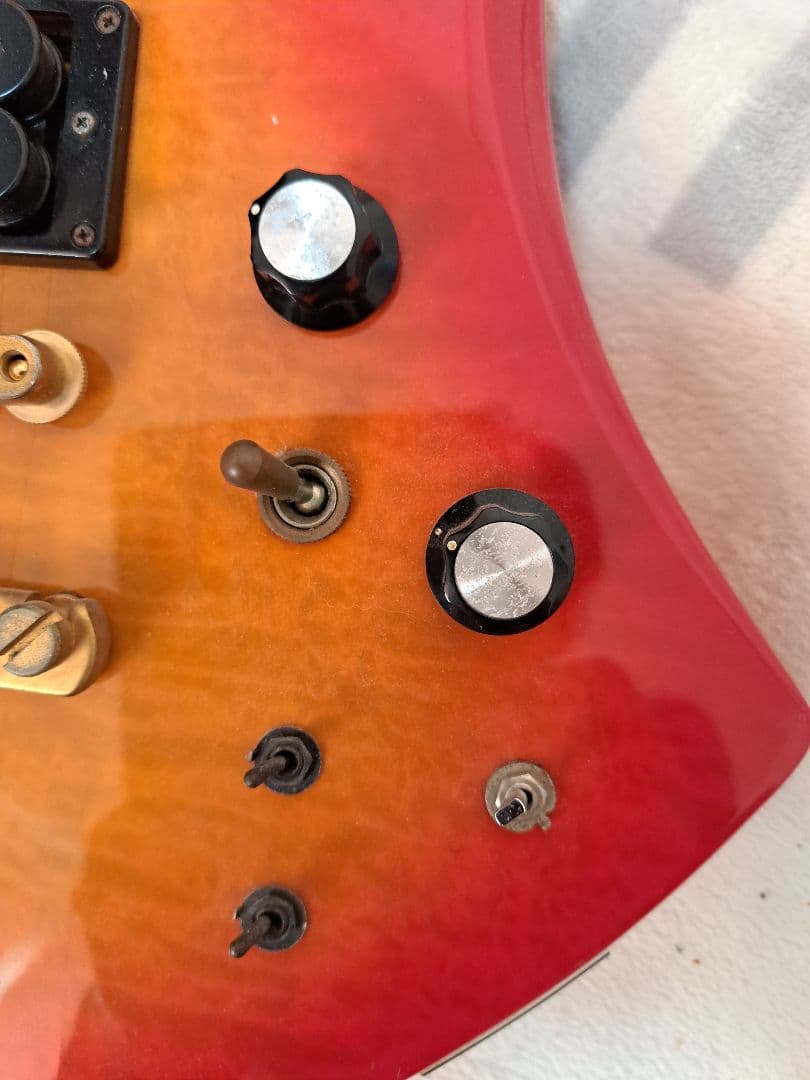 値下げ中hideモデルギターBurny MG-130S MG-145S