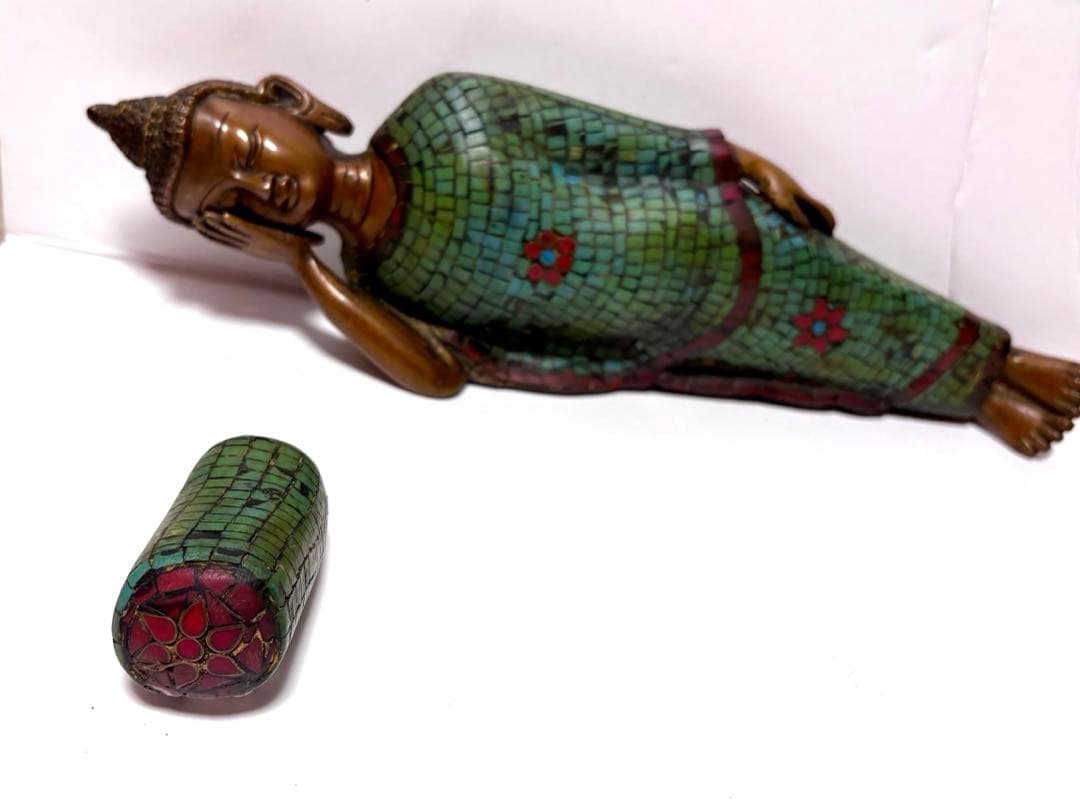 チベット仏教のブロンズ銅製眠る仏陀釈迦牟尼釈迦牟尼如来像グリーンターコイズス涅槃