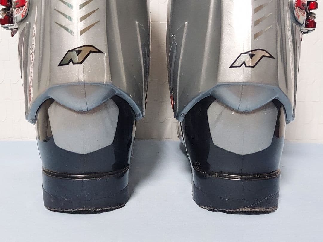NORDICA スキーブーツ 26-26.5cm 収納バッグ付き