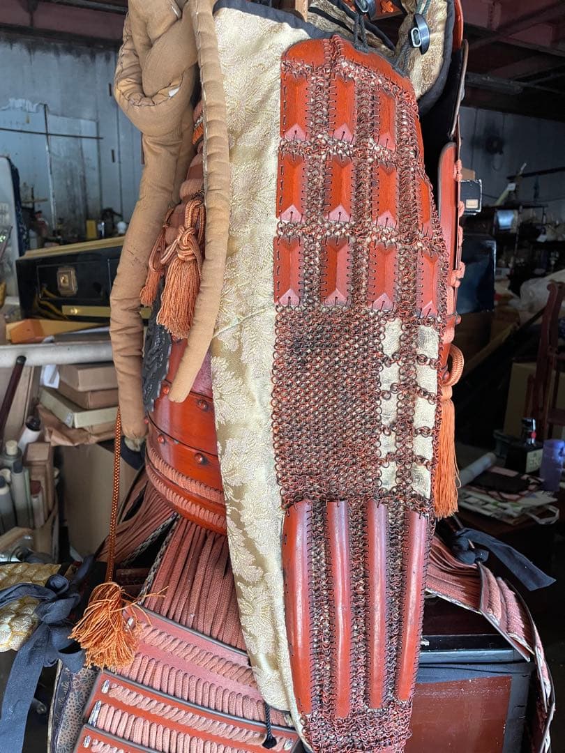 等身大赤備え鎧一式/赤塗龍文二枚胴独鈷文前立て兜/甲冑 鎧兜 着用可能 元箱付き