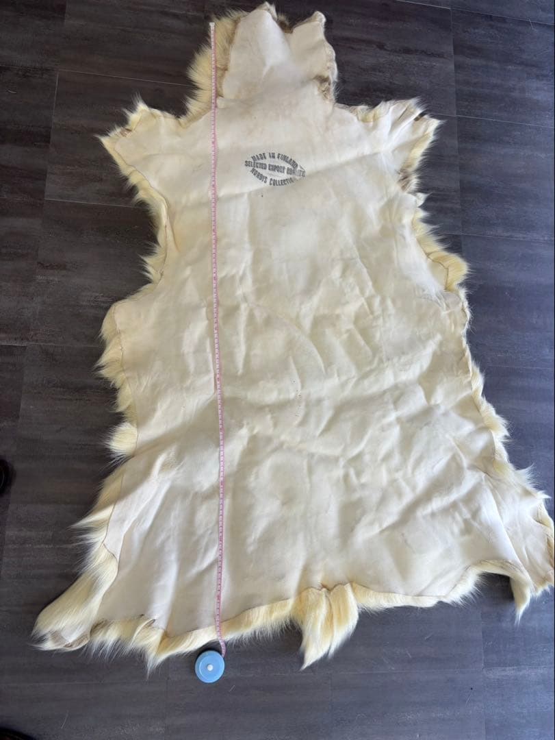 本物 トナカイ毛皮フィンランド製 毛皮ラグ Nordis Collection