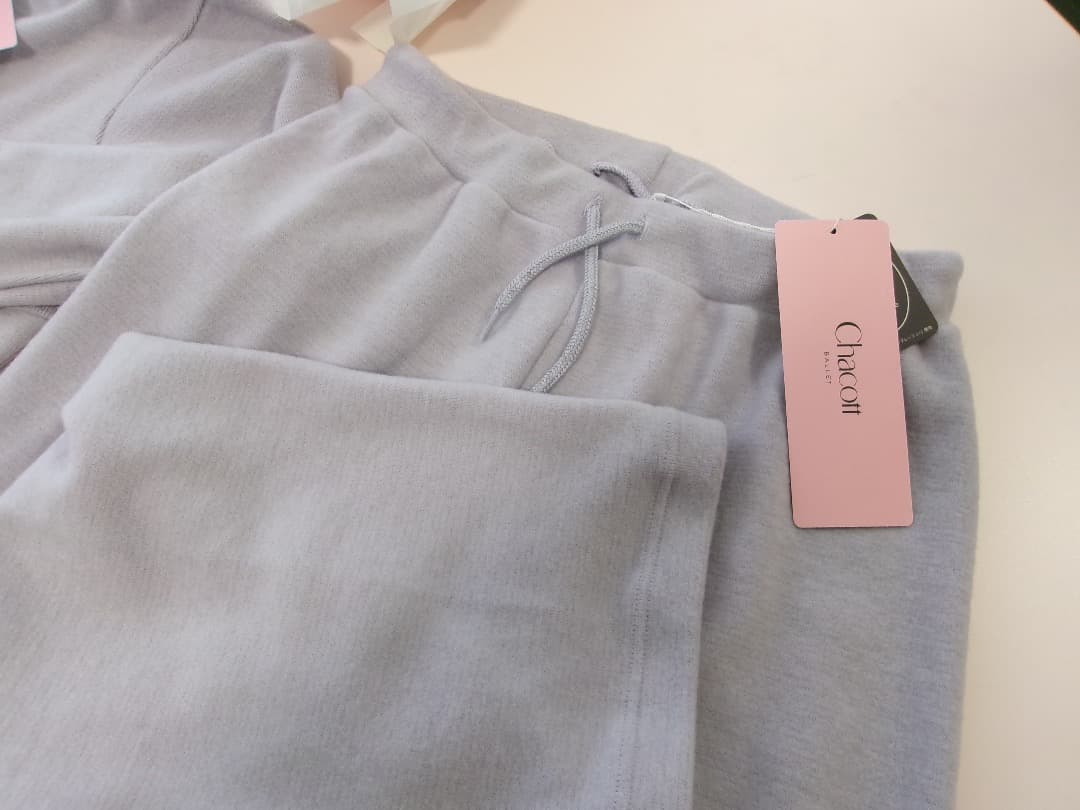 ☆チャコット【新品】バレエウオームアップ上下/M/ラベンダー/¥30.800☆