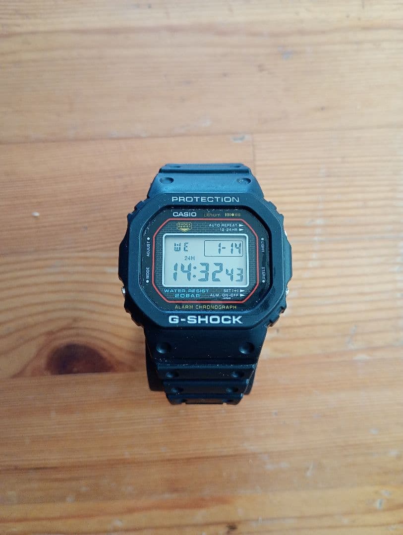 CASIO 初代G-SHOCK復刻モデル DW-5000R-1AJF