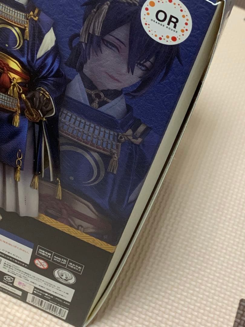 刀剣乱舞 フィギュア 1/8 三日月宗近 鶴丸国永