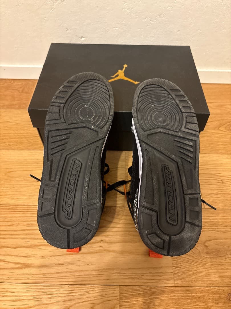 ジョーダン スパイジーク LOW　23.5 箱付き　１回のみ使用