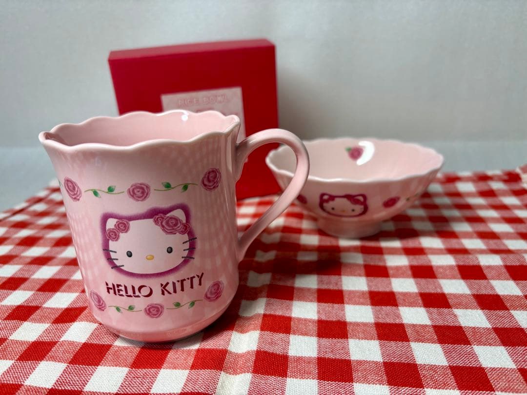 当時物　2000年　サンリオ　ハローキティ　バラキティ　薔薇　マグカップ　お茶碗
