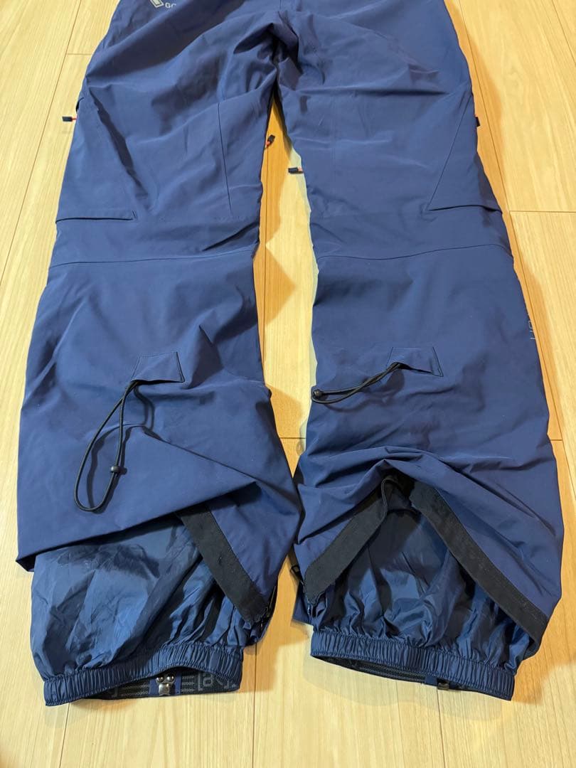 Burton [ak]ネイビースノーボードパンツ GORE-TEX ウィメンズＭ